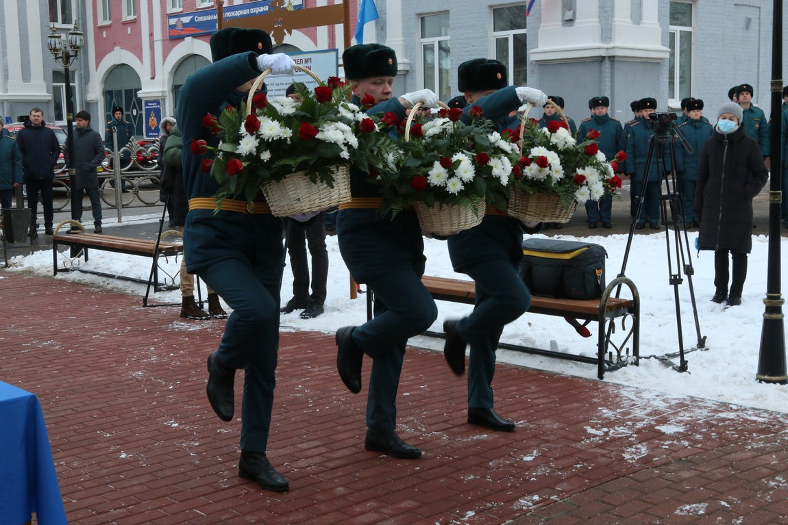 Памятник пожарным специальной пожарной охраны - г. Дзержинск, пр. Свердлова  2 на портале ВДПО.РФ